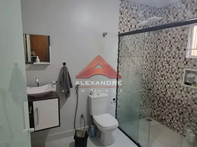 Casa com 250m² 3 quartos e 1 banheiro, à venda, no bairro Jardim Santa Inês II em São José dos Campos