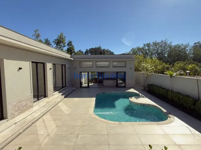 Casa com 815m² 4 quartos e 7 banheiros, à venda ou para alugar, no bairro Loteamento Arboreto dos Jequitibás (Sousas) em Campinas