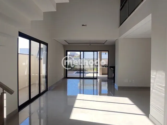 Casa com 360m² 4 quartos e 5 banheiros, à venda, no bairro Swiss Park em Campinas
