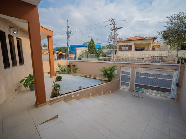 Foto do Casa - Casa tipo para venda em Centro com 4 quartos, sendo 1 suíte, 188m² | Lares e Andares Imóveis