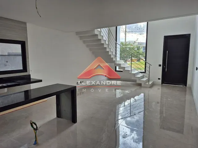 Casa com 250m² 4 quartos e 5 banheiros, à venda, no bairro Floresta em São José dos Campos