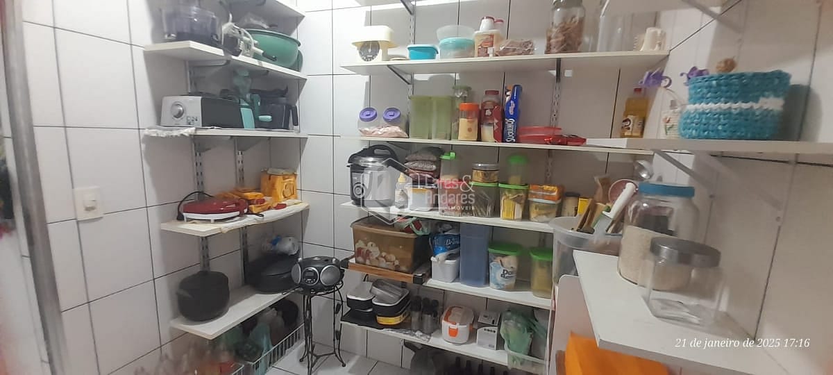 Casa à venda com 4 quartos, 303m² - Foto 36