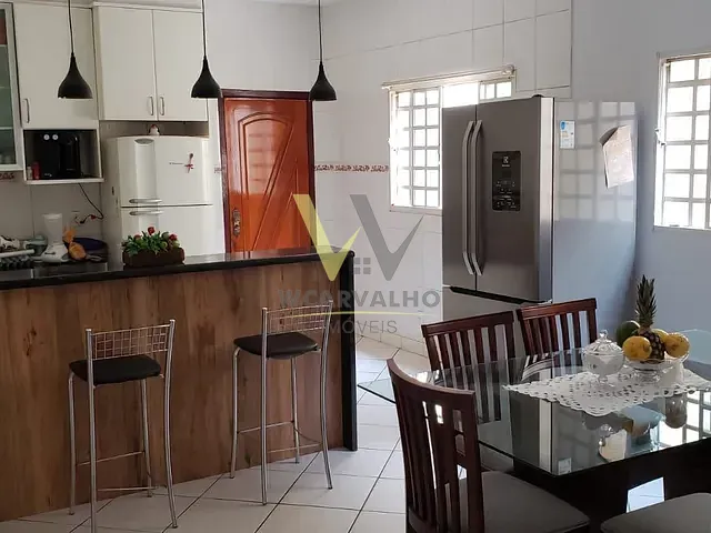 Casa com 500m² 3 quartos e 2 banheiros, à venda, no bairro Jaiara em Anápolis
