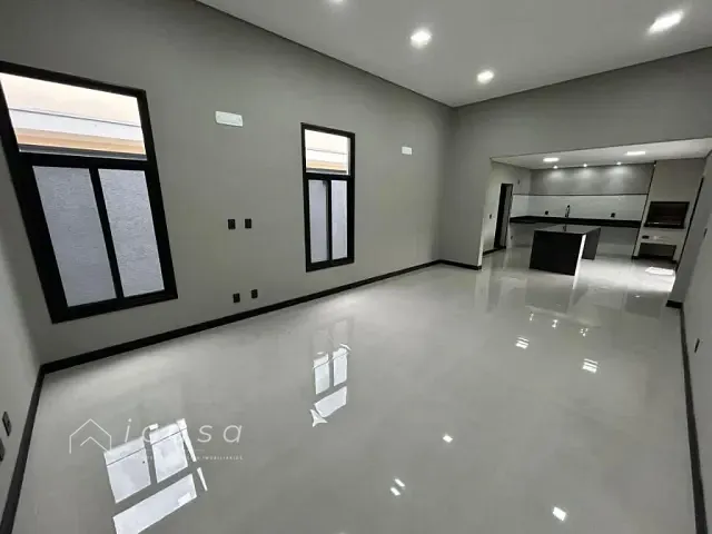 Casa com 300m² 3 quartos e 2 banheiros, à venda, no bairro Residencial Ouro Ville em Taubaté
