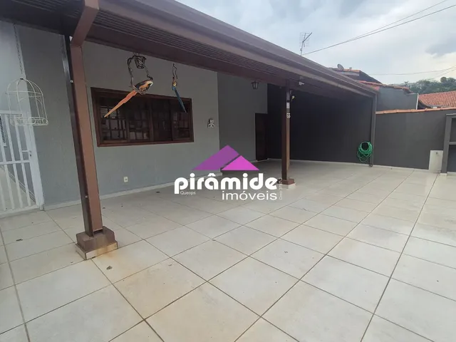 Casa com 252m² 3 quartos e 2 banheiros, para alugar, no bairro Urbanova em São José Dos Campos