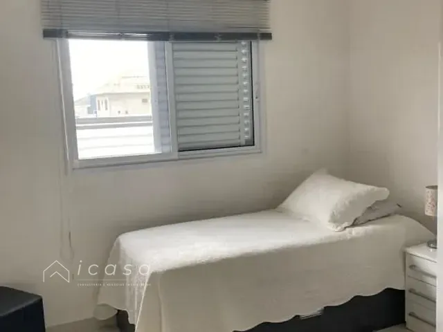 Casa com 300m² 4 quartos e 5 banheiros, à venda, no bairro Piracangaguá em Taubaté