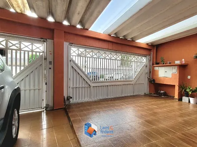 Casa com 285m² 2 quartos e 2 banheiros, à venda, no bairro Vila Pires em Santo André