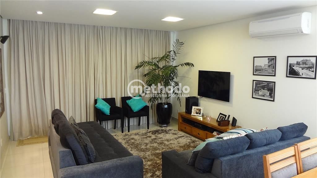 Casa, 3 quartos, 270 m² - Foto 2