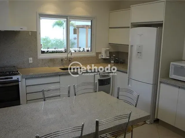 Casa com 360m² 3 quartos e 4 banheiros, à venda, no bairro Swiss Park em Campinas