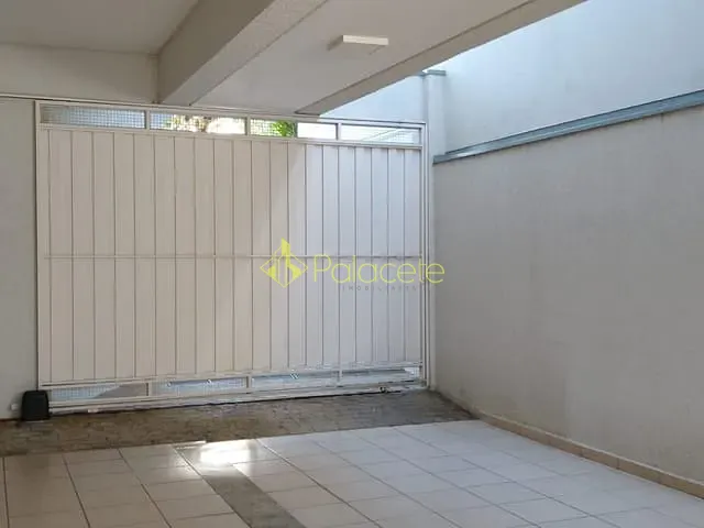 Casa com 300m² 4 quartos e 5 banheiros, à venda, no bairro Jardim Independência em Taubaté