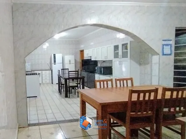 Casa com 200m² 3 quartos e 3 banheiros, à venda, no bairro Antônio Marincek em Ribeirão Preto