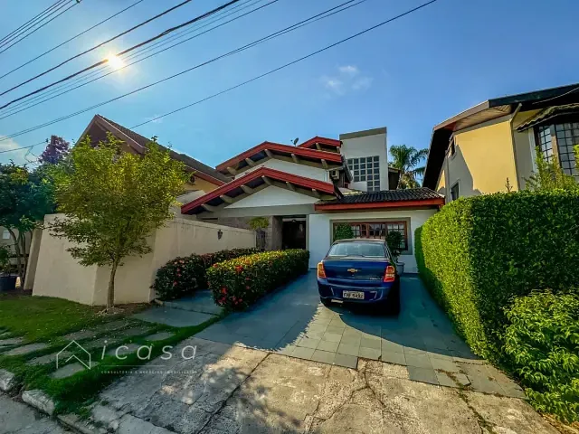 Casa com 360m² 4 quartos e 5 banheiros, à venda, no bairro Jardim das Colinas em São José dos Campos