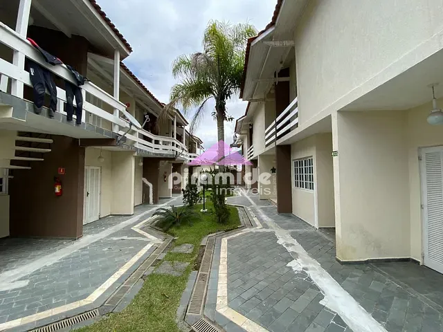 Casa com 150m² 2 quartos e 2 banheiros, à venda, no bairro Capricórnio em Caraguatatuba