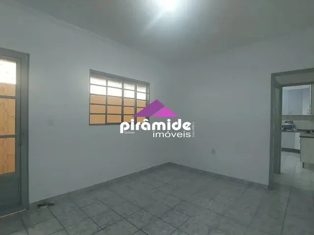 Casa com 10m² 2 quartos e 1 banheiro, para alugar, no bairro Jardim Castanheira em São José Dos Campos