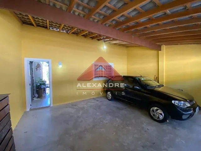Casa com 219m² 3 quartos e 1 banheiro, à venda, no bairro Jardim dos Bandeirantes em São José dos Campos