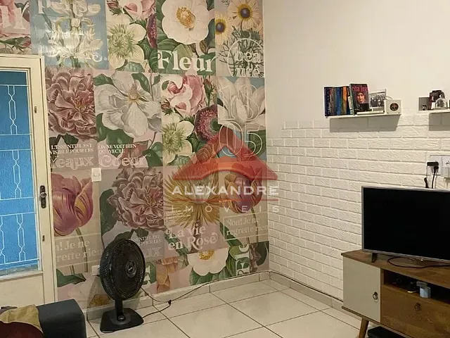 Casa com 219m² 3 quartos e 1 banheiro, à venda, no bairro Jardim dos Bandeirantes em São José dos Campos