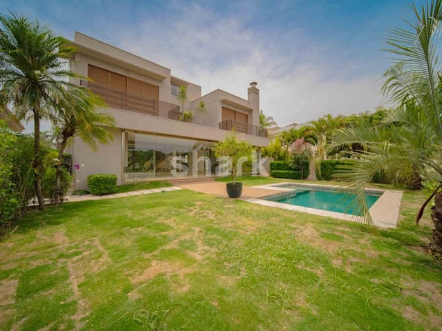 Casa com 1080m² 5 quartos e 8 banheiros, à venda, no bairro Tamboré em Santana de Parnaíba