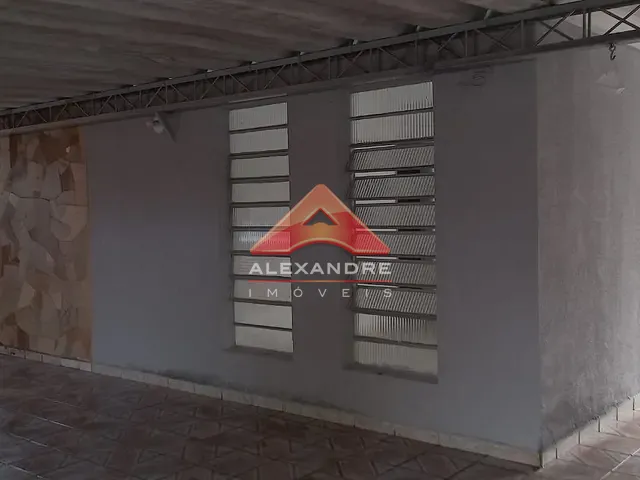 Casa com 250m² 2 quartos e 1 banheiro, à venda, no bairro Vila Tatetuba em São José dos Campos