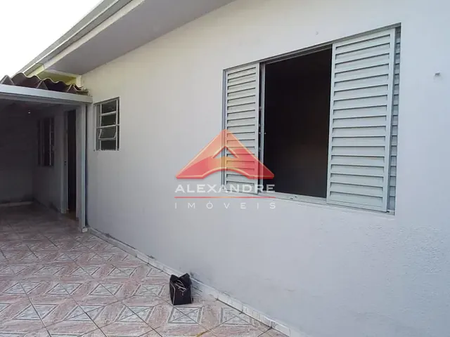 Casa com 250m² 2 quartos e 1 banheiro, à venda, no bairro Vila Tatetuba em São José dos Campos