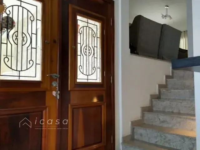 Casa com 260m² 4 quartos e 3 banheiros, à venda, no bairro Cidade Parquelandia em Mogi das Cruzes