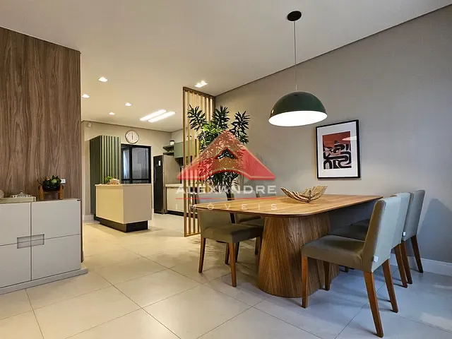 Casa com 250m² 3 quartos e 2 banheiros, à venda, no bairro Villa Branca em Jacareí