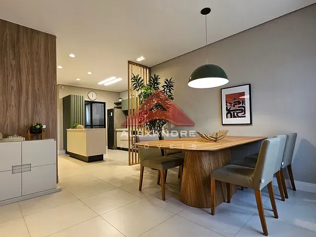 Casa com 250m² 3 quartos e 2 banheiros, à venda, no bairro Villa Branca em Jacareí