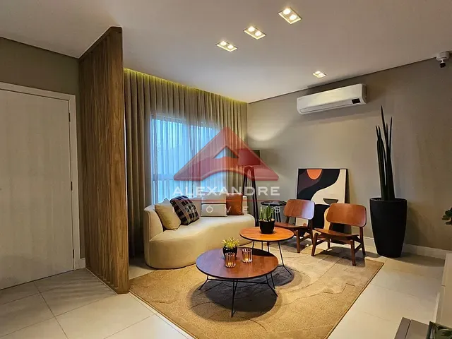 Casa com 250m² 3 quartos e 2 banheiros, à venda, no bairro Villa Branca em Jacareí