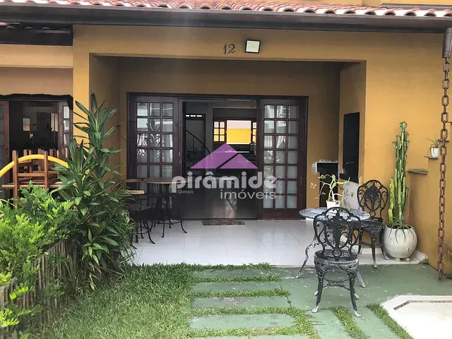 Casa com 150m² 2 quartos e 2 banheiros, à venda, no bairro Massaguaçu em Caraguatatuba
