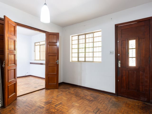 Casa com 152m² 6 quartos e 3 banheiros, à venda, no bairro Ipiranga em São Paulo