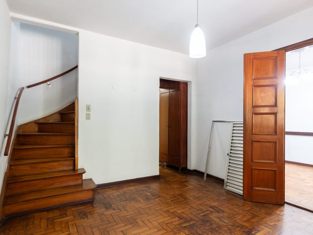 Casa com 152m² 6 quartos e 3 banheiros, à venda, no bairro Ipiranga em São Paulo