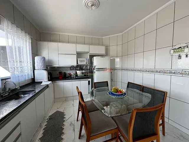 Casa com 250m² 3 quartos e 2 banheiros, à venda, no bairro Jardim Regente em Indaiatuba