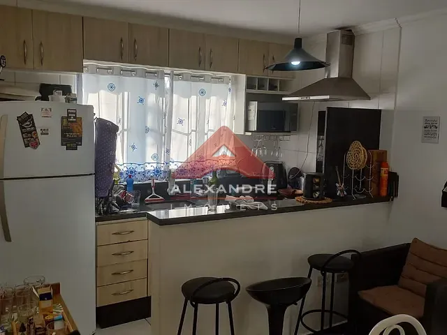 Casa com 94m² 2 quartos e 1 banheiro, à venda, no bairro Parque Industrial em São José dos Campos