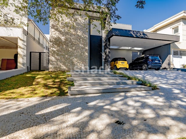 Casa com 511m² 4 quartos e 6 banheiros, à venda, no bairro Alphaville em Santana de Parnaíba