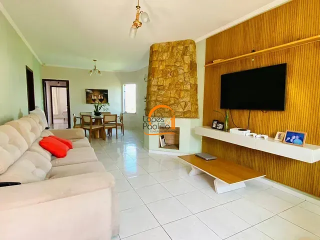 Casa com 355m² 3 quartos e 2 banheiros, à venda, no bairro Jardim do Lago em Atibaia