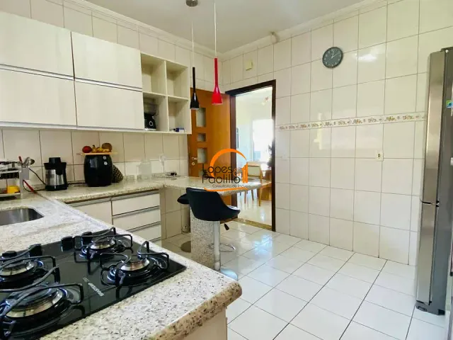Casa com 355m² 3 quartos e 2 banheiros, à venda, no bairro Jardim do Lago em Atibaia