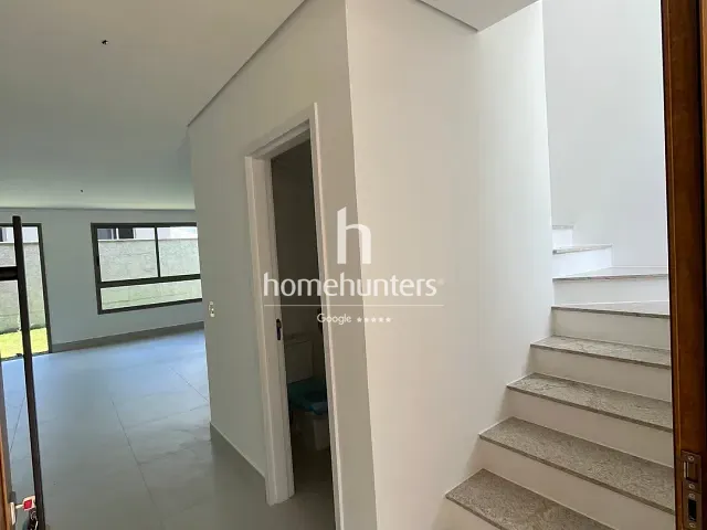 Casa 3 quartos e 4 banheiros, à venda, no bairro Loteamento Santa Ana do Atibaia (Sousas) em Campinas