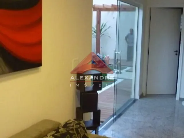 Casa com 200m² 3 quartos e 2 banheiros, à venda, no bairro Jardim das Indústrias em São José dos Campos