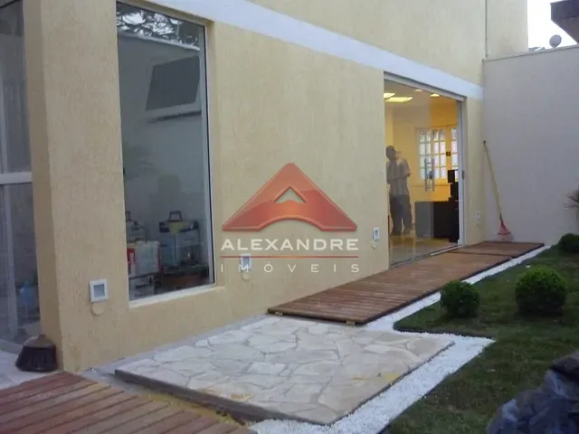Casa com 200m² 3 quartos e 2 banheiros, à venda, no bairro Jardim das Indústrias em São José dos Campos