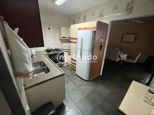 Casa com 370m² 3 quartos e 3 banheiros, à venda, no bairro Parque São Quirino em Campinas