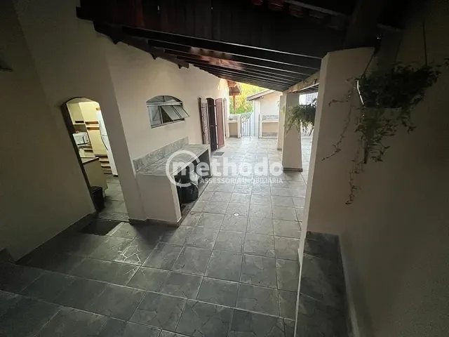 Casa com 370m² 3 quartos e 3 banheiros, à venda, no bairro Parque São Quirino em Campinas