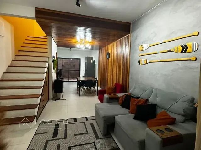 Casa com 101m² 2 quartos e 3 banheiros, à venda, no bairro Pontal de Santa Marina em Caraguatatuba