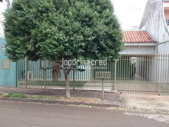 Casa à venda, no bairro Antares em Londrina