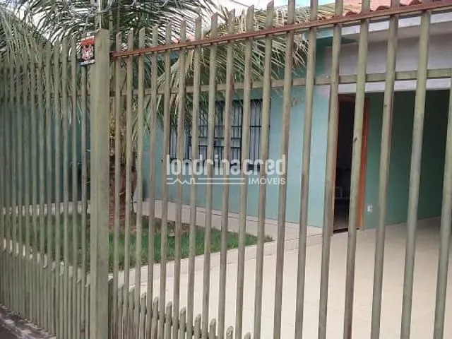 Casa à venda, no bairro Antares em Londrina