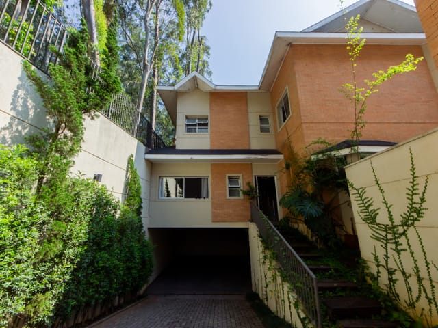 Casa com 843m² 5 quartos e 8 banheiros, à venda, no bairro Alto da Boa vista em São Paulo