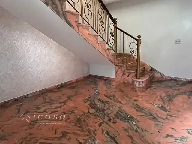 Casa com 450m² 4 quartos e 3 banheiros, à venda, no bairro Urbanova em São José dos Campos