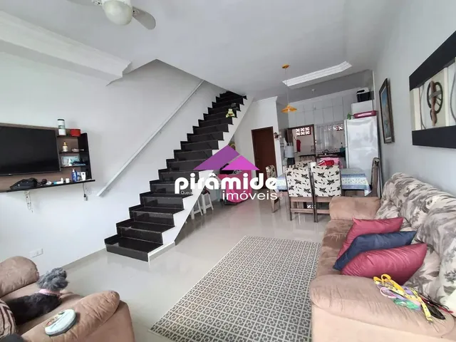 Casa com 10m² 2 quartos e 3 banheiros, à venda, no bairro Massaguaçu em Caraguatatuba