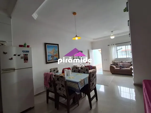 Casa com 10m² 2 quartos e 3 banheiros, à venda, no bairro Massaguaçu em Caraguatatuba