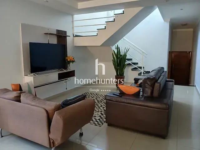 Sobrado com 330m² 3 quartos e 3 banheiros, à venda, no bairro Jardim Monte Verde em Valinhos
