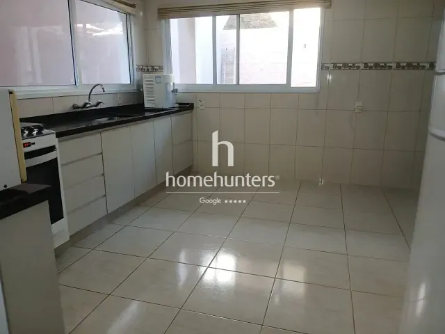 Sobrado com 330m² 3 quartos e 3 banheiros, à venda, no bairro Jardim Monte Verde em Valinhos