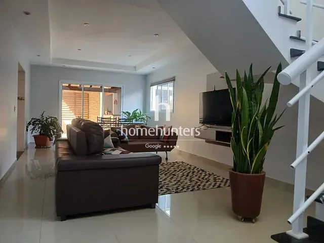 Sobrado com 330m² 3 quartos e 3 banheiros, à venda, no bairro Jardim Monte Verde em Valinhos